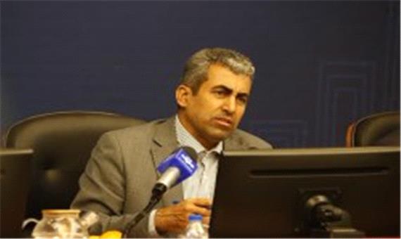 محمدرضا پور ابر اهیمی: جزیره کیش می تواند پایلوت ارائه خدمات پولی و بانکی باشد.