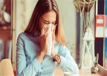 شیوع آنفلوآنزا در آبان ماه بیشتر میشود