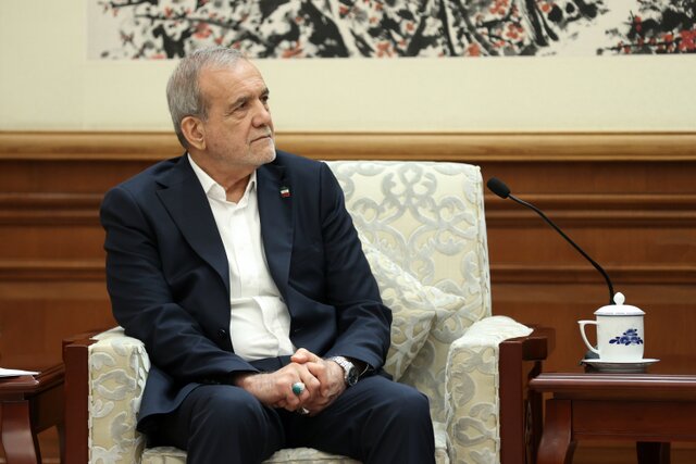 پزشکیان: دعوا و اختلاف از نادانی نشات می‌گیرد، هیچ عاقلی حق را تکذیب نمی‌کند