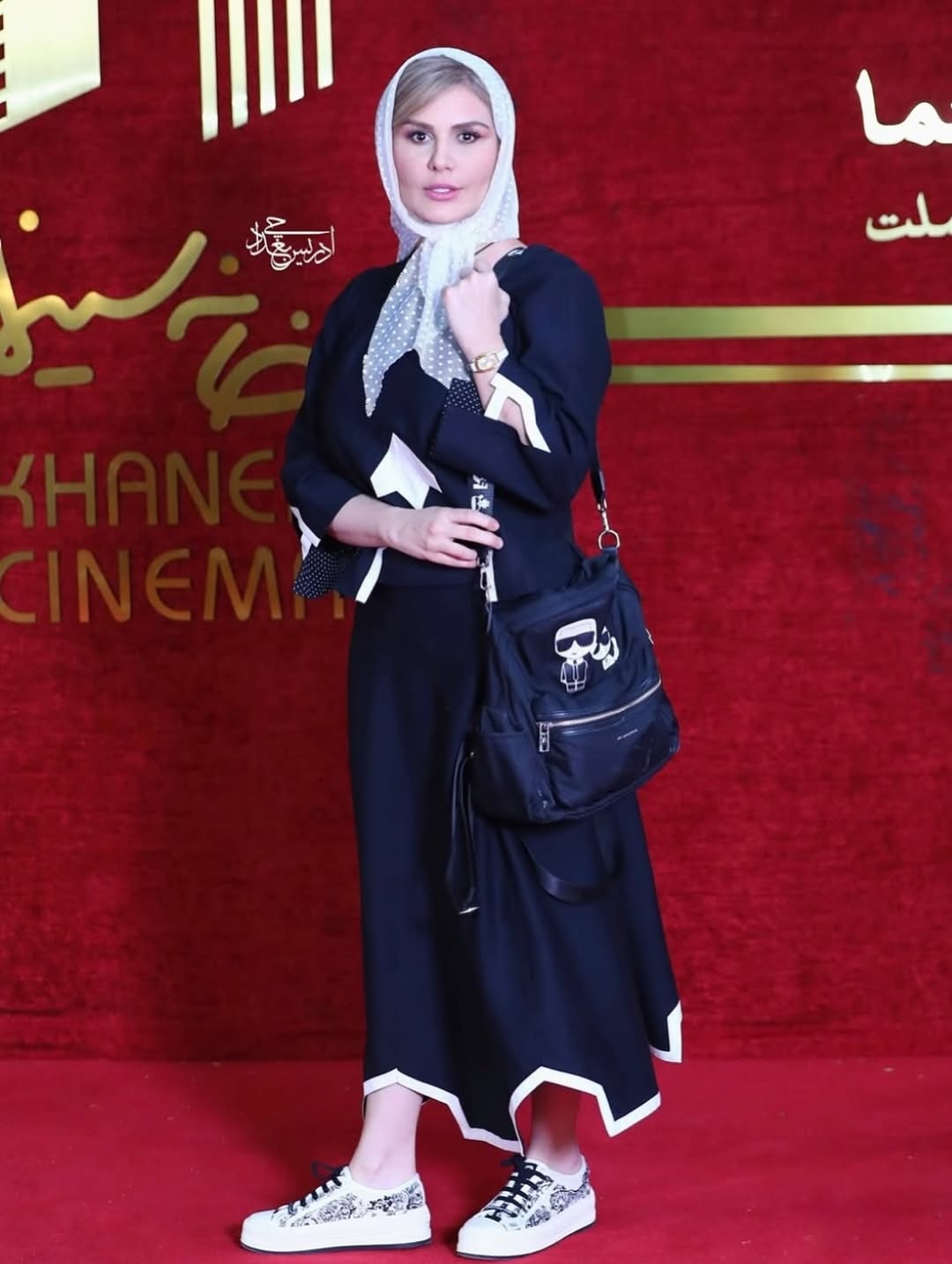 آریا جوان