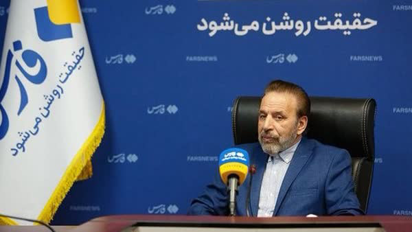 رئیس دفتر روحانی: کوچک‌سازی دولت با تدبیر برای کارمندان همراه باشد