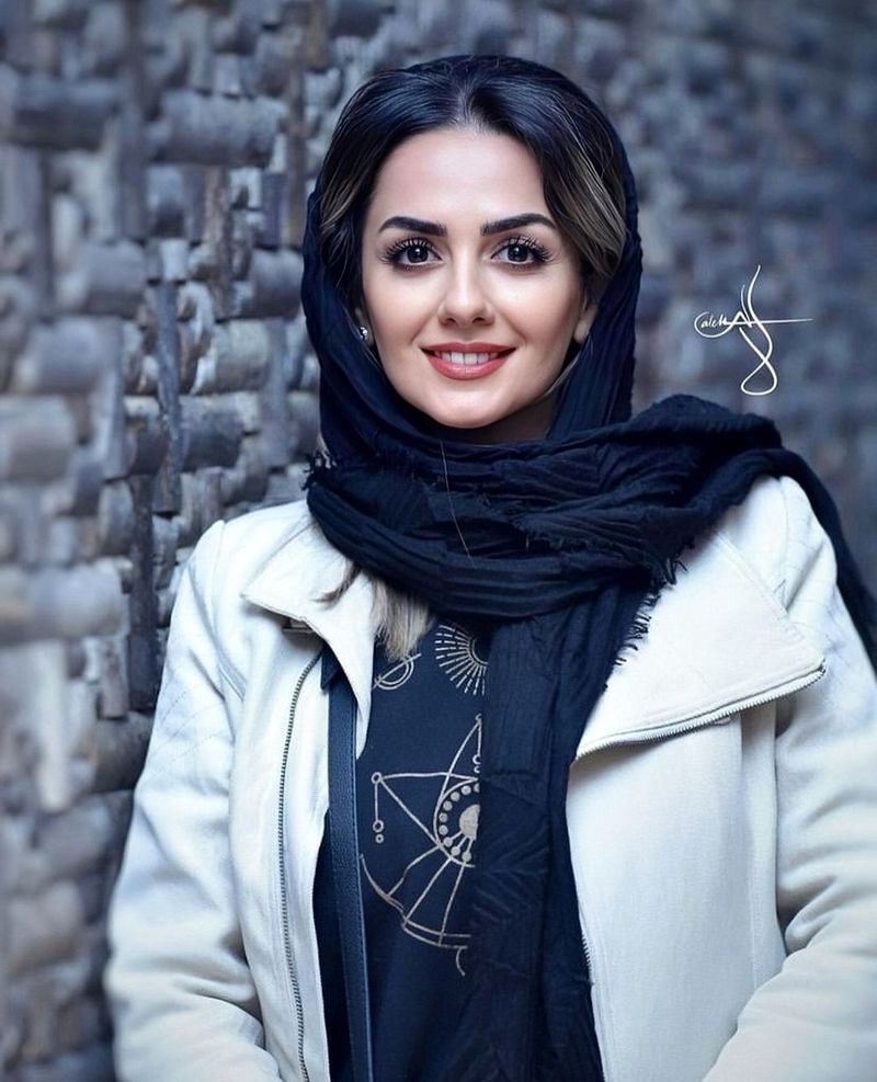 آریا جوان