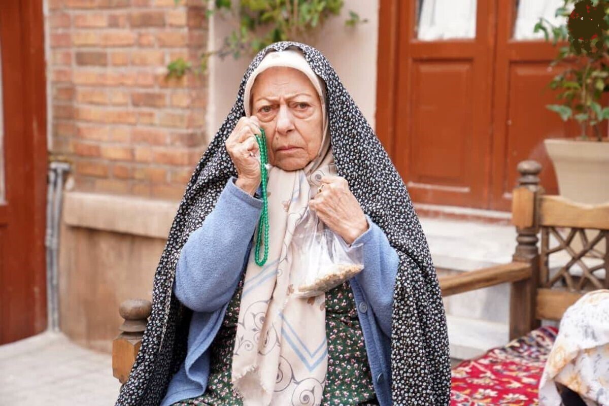 تصویری از ثریا قاسمی در اتاق گریم «بچه مهندس ۳»