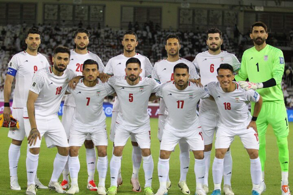 آریا جوان