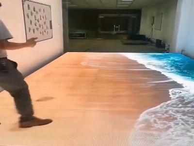 طراحی شگفت انگیز کف یک آپارتمان با چراغ‌های LED