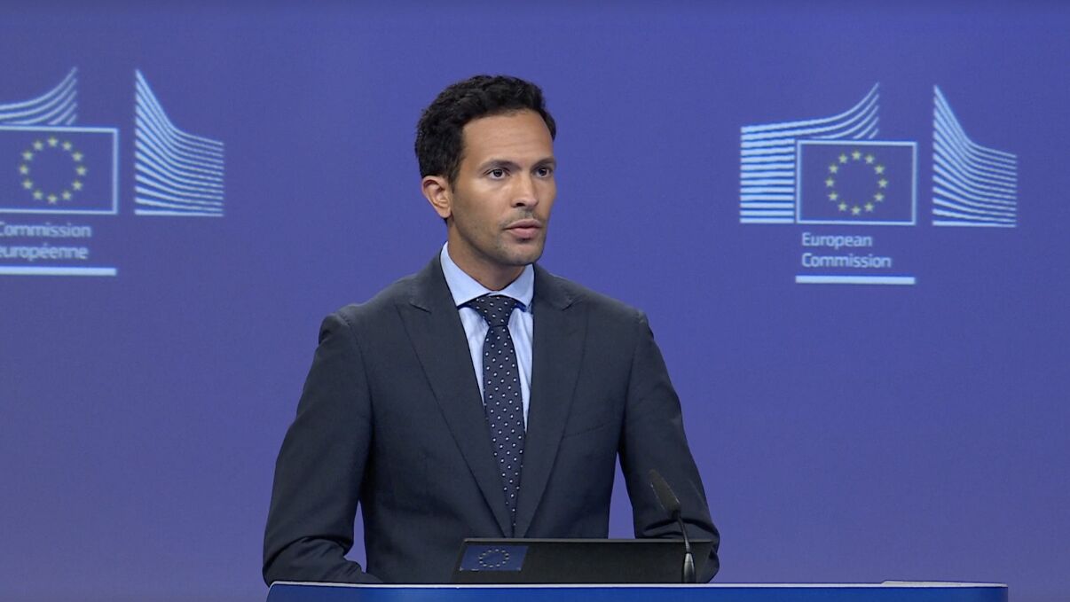 سخنگوی ارشد اتحادیه اروپا: مذاکره تنها راه‌حل پایدار در موضوع هسته‌ای ایران است