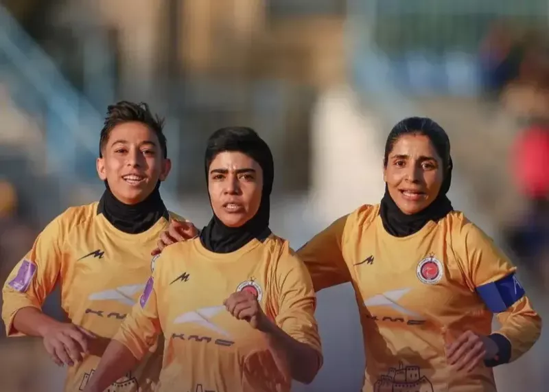 کری ستاره استقلالی خاتون جلوی چشم پرسپولیسی‌ها