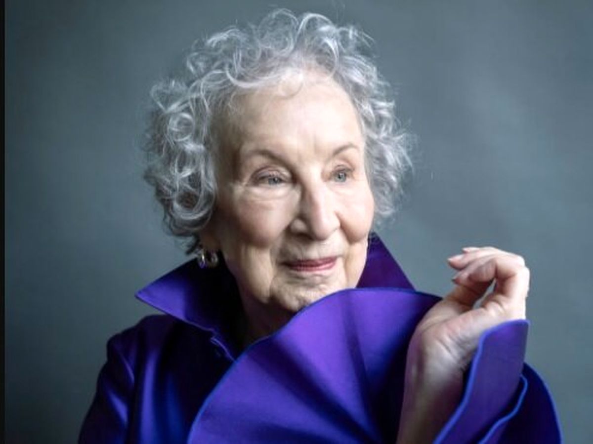 نویسنده‌ای که پیشگویی می‌کند