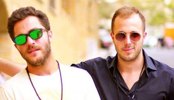 چهره ها/ دو برادر مشهور موسیقی ایرانی با این عکس آفتابی شدند