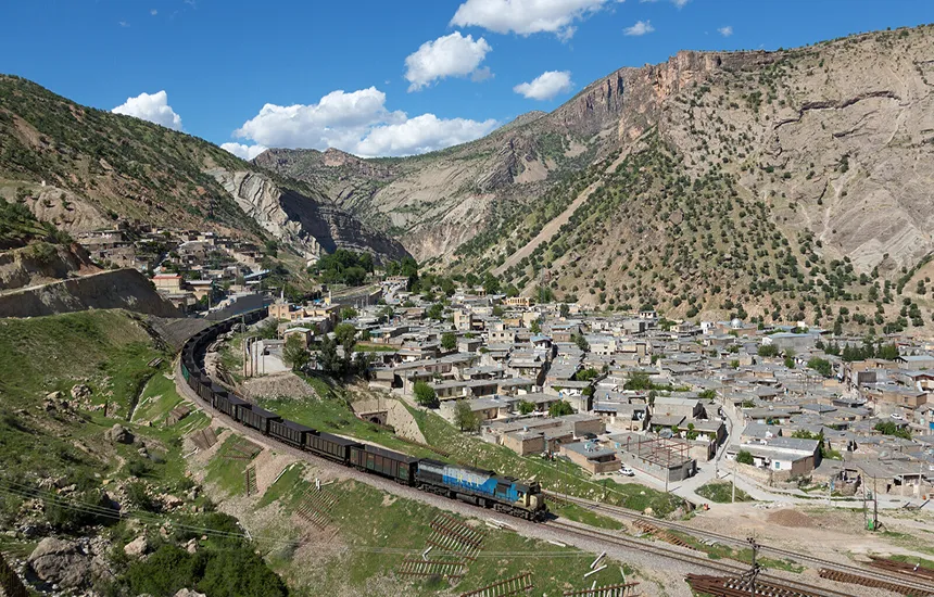 جاده دورود به سپیددشت_لرستان