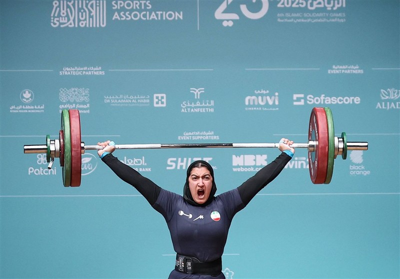 مدال برنز سیده زهرا حسینی در یک ضرب دسته ۷۷ کیلوگرم مسابقات وزنه‌برداری