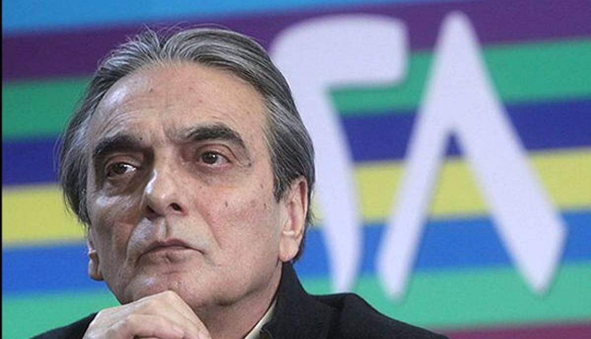 قابی از بازیگران سریال «یوسف پیامبر» با همایون ارشادی در سفر