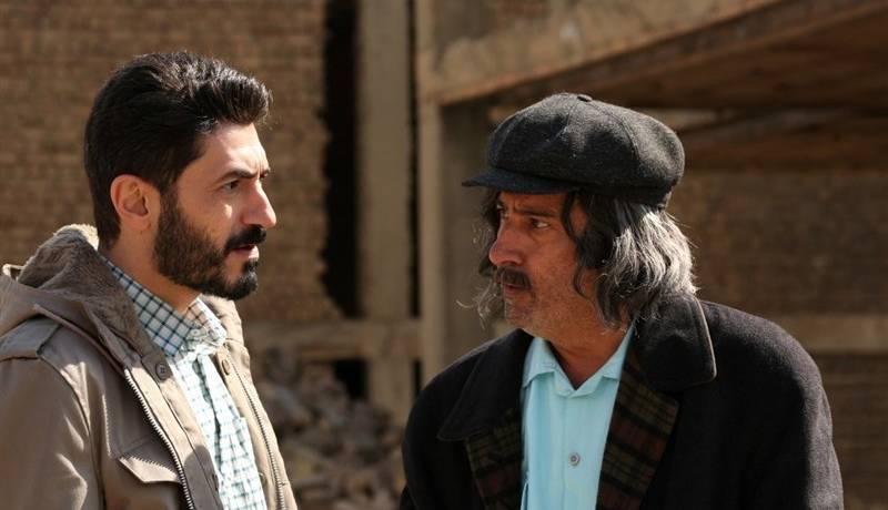 رفته سفر... نیومده... خبر ندارم!