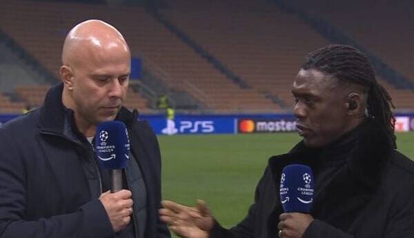 جر و بحث سیدورف با اشلوت