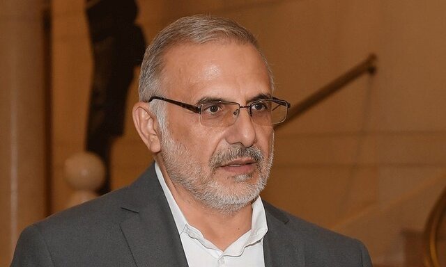 انتقاد عضو حزب‌الله از تاخیر در پذیرش استوارنامه سفیر ایران