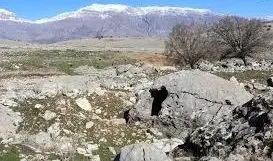 کتیبۀ باستانی «نبرد پهلوان و مار» در کوه‌های خوزستان کشف شد