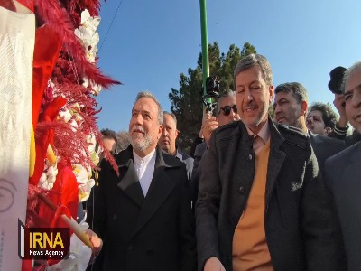 گذر تجار اصفهان با حضور عراقچی رونمایی شد