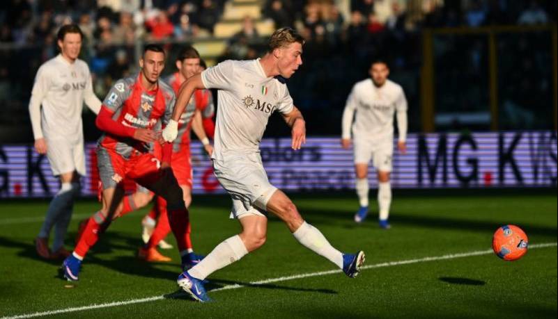 کریسمس شیرین ناپولی به لطف راسموس هویلوند