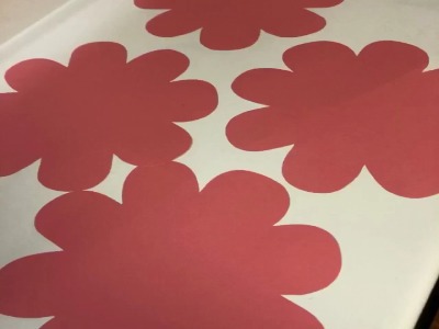 آموزش یک گل مقوایی دیگر با روش متفاوت گلبرگهای یکپارچه و الگوی یک تکه