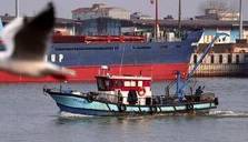 همزمان با سالروز گرامیداشت ورود امام(ره)؛ سوت کشتی‌ها و شناورها در بندرانزلی به صدا درآمد