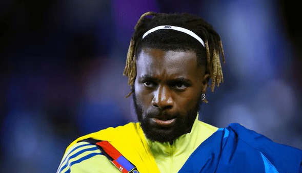 حملات نژادپرستانه ورزشکار فرانسوی را فراری داد