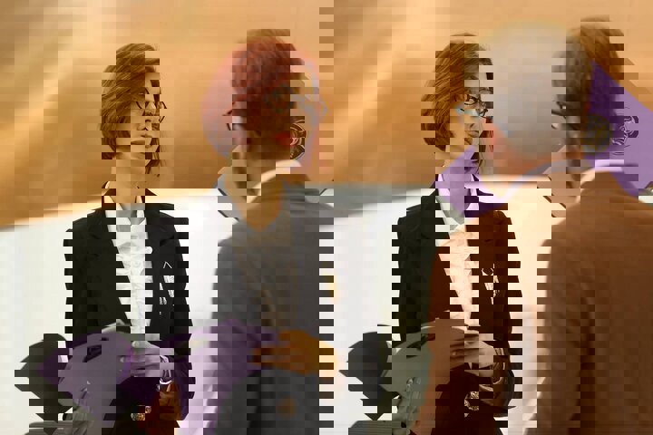 کمی ویکی‌پدیا، چند تیوپ رنگ و تعدادی زن بی‌حجاب؛ رسپی فیلم بومی جاسوسی