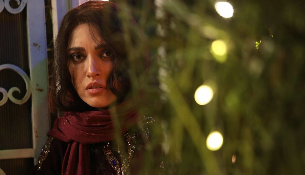 رونمایی از نخستین تصویر بهنوش طباطبایی در فیلم سینمایی «گیس»