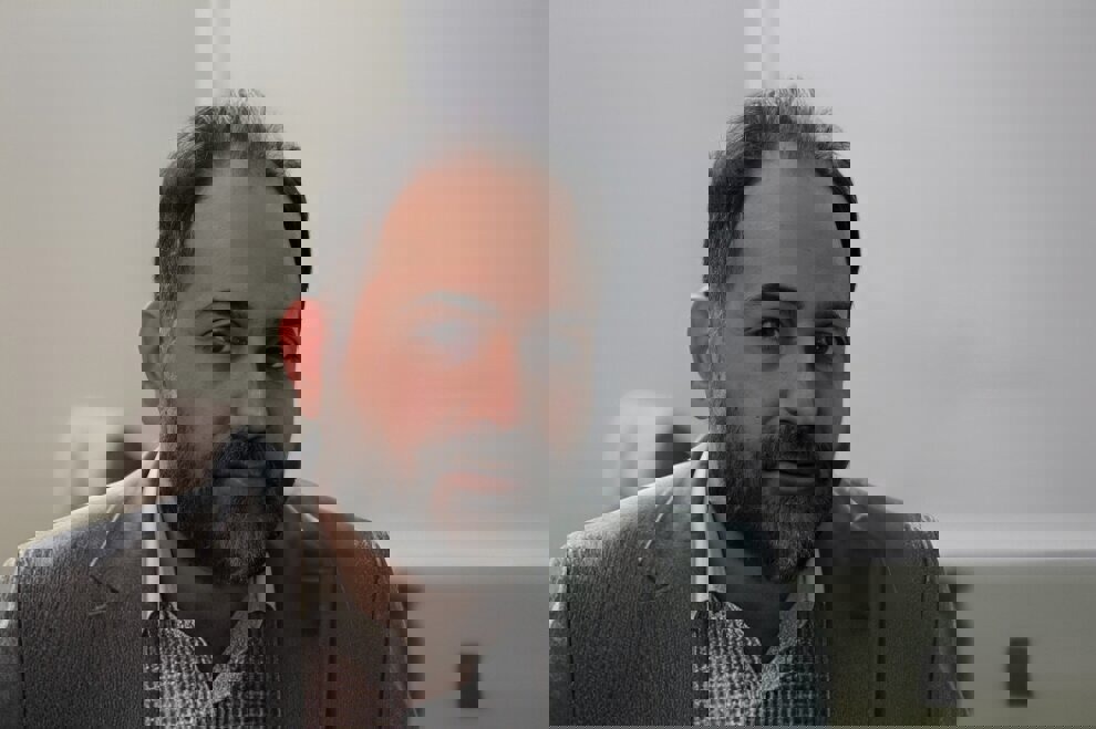 ادبیات برای مدیران رای‌آور نیست/ برچسب انقلابی، مشکل مخاطب نیست