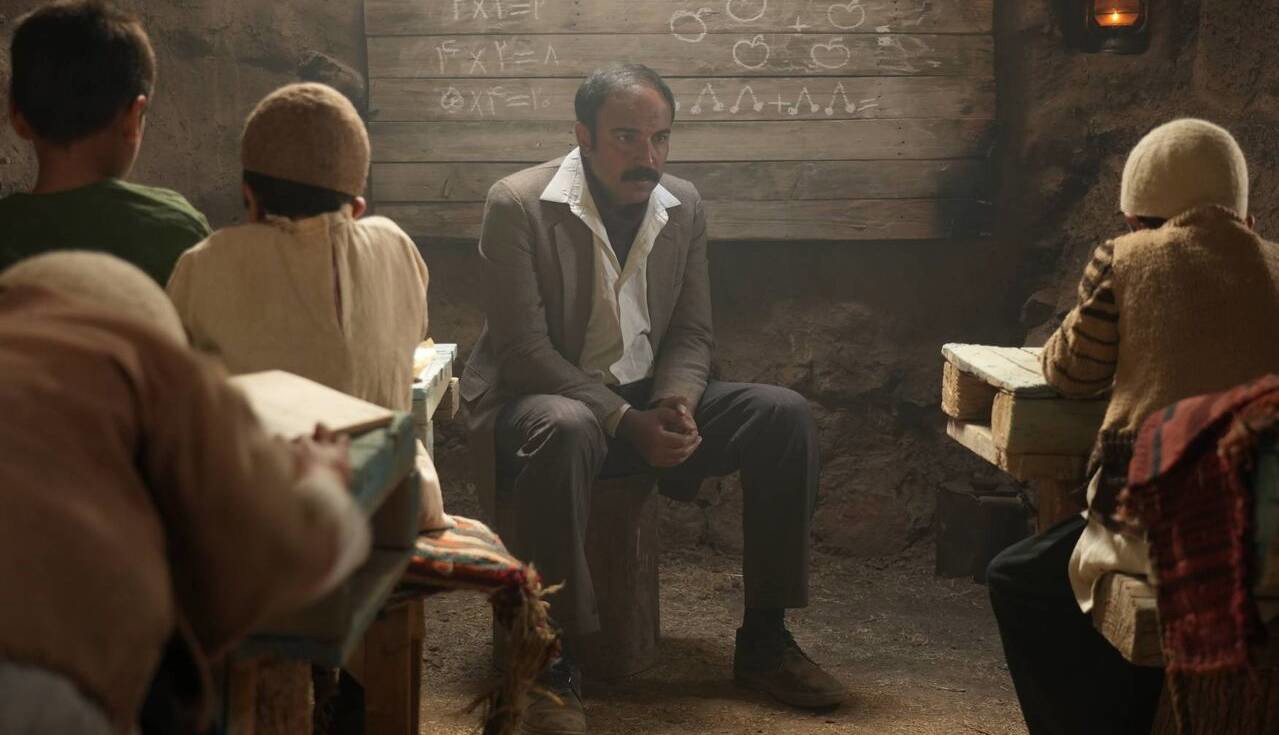 «حاشیه» مخاطب را به فکر وامی‌دارد/ تاکید فیلم بر اهمیت خانواده