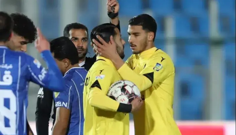 بغض پسر رشتی شمس‌آذر مقابل استقلال ترکید