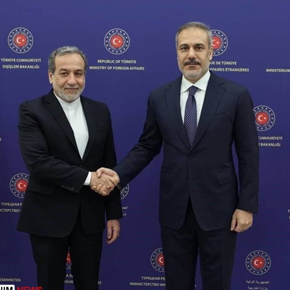 گفت‌وگوی فیدان با عراقچی در خصوص مذاکرات هسته‌ای