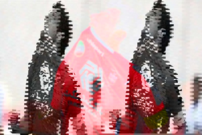 بازگشت مدافع سابق پرسپولیس به فوتبال در لیگ یک