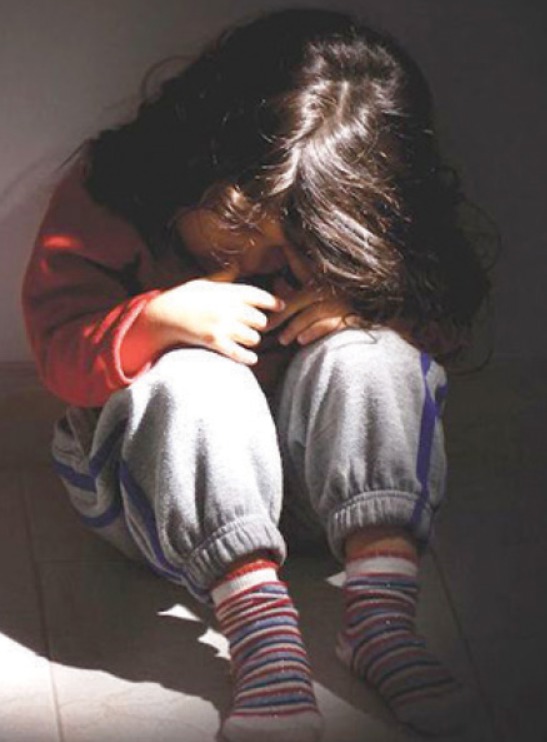 کسانی که به گذشته فکر میکنند غمگین هستند