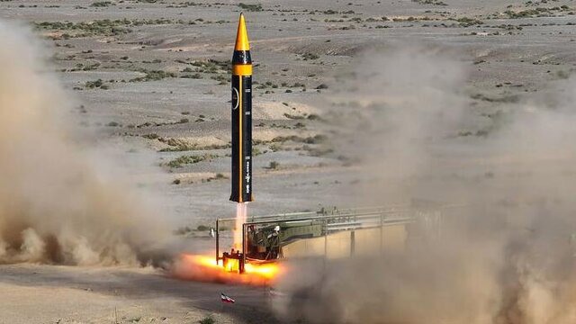رویترز: ایران امروز آزمایش موشکی انجام می‌دهد