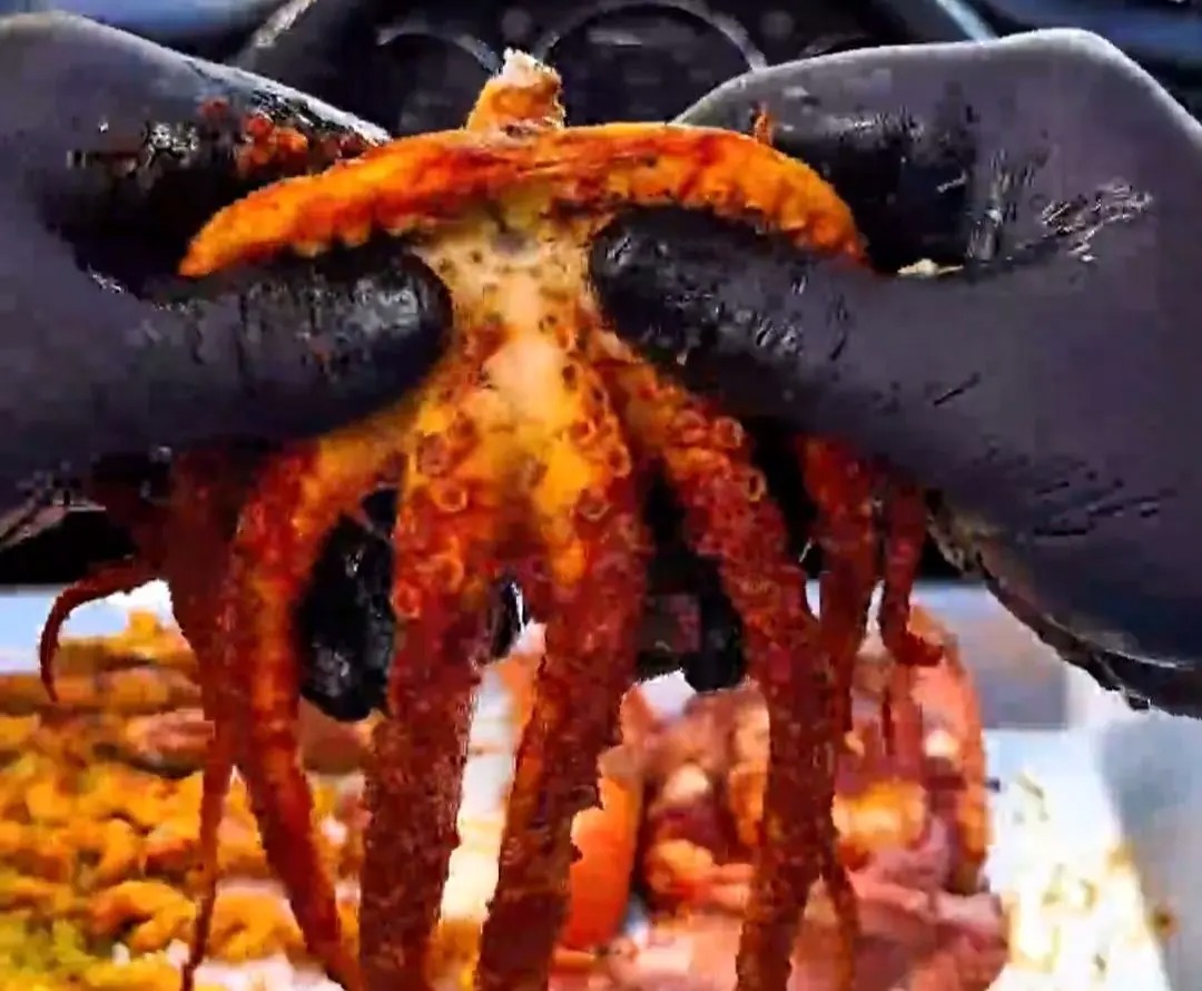 منوی لاکچری با گوشت غیر حلال!