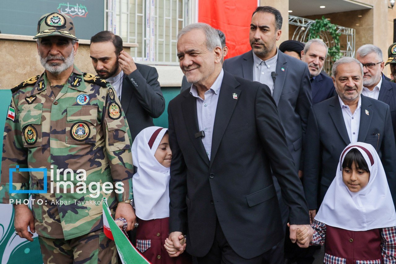آریا جوان