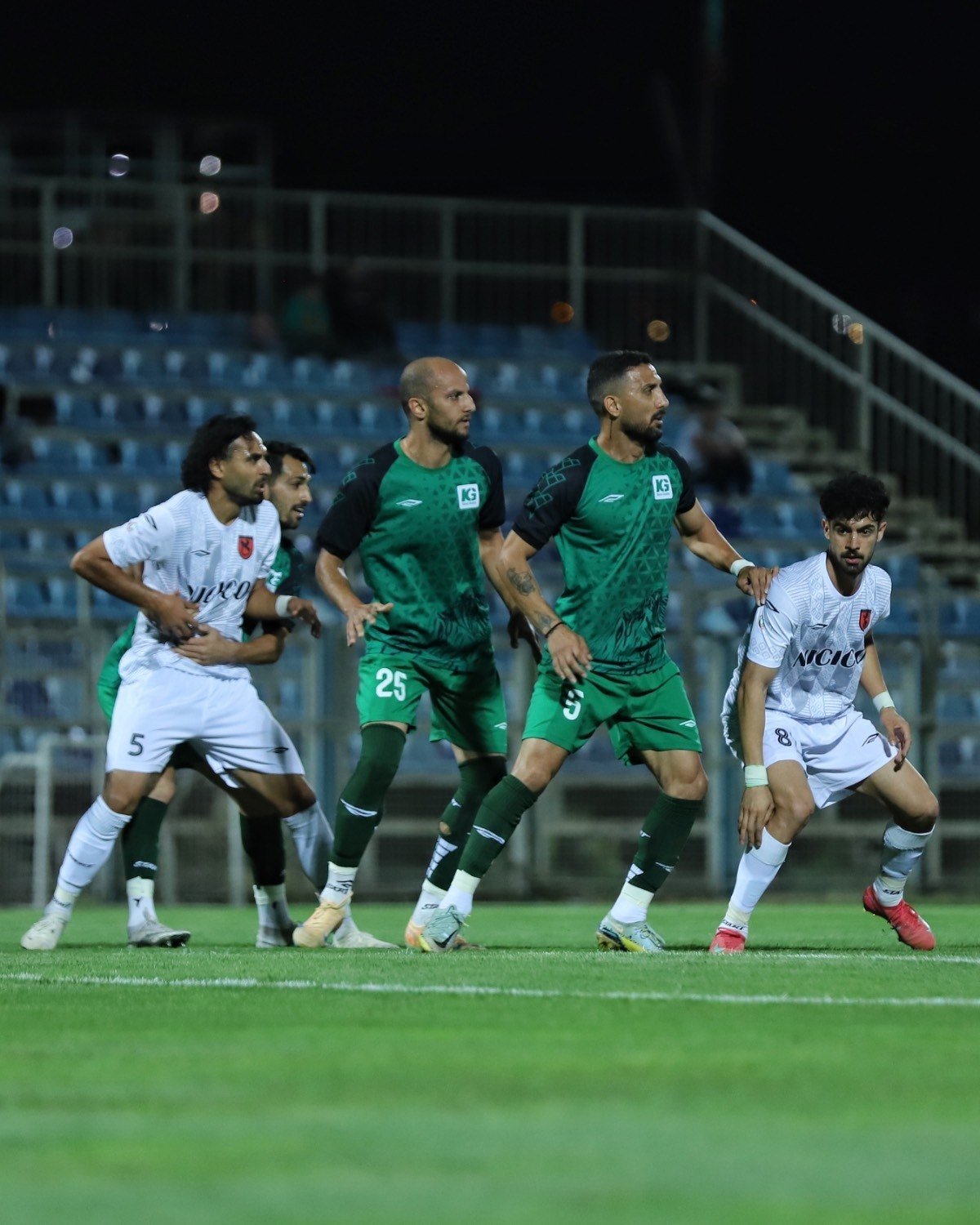 آریا جوان