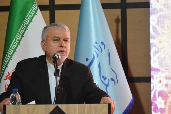 تأکید صالحی امیری بر ساخت موزه‌ای ماندگار در چالوس