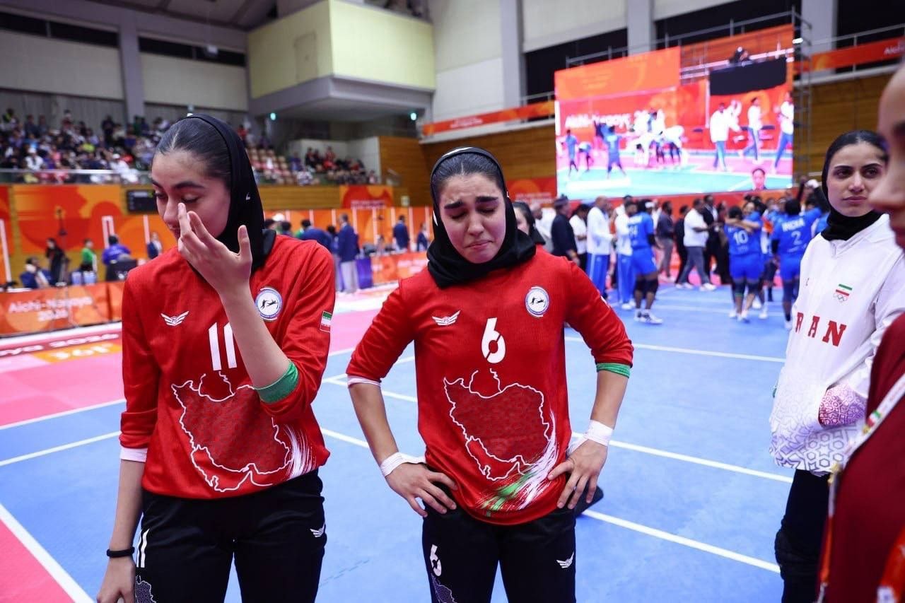 اشک‌های ملی‌پوشان کبدی بانوان بعد از شکست برابر هند در فینال بازی‌های آسیایی ٢٠٢۶