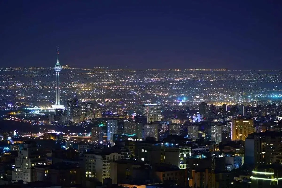 اتوبان بیشتر، مترو بیشتر، ساخت و ساز بیشتر؛ چرا زندگی در تهران بهتر نشد؟