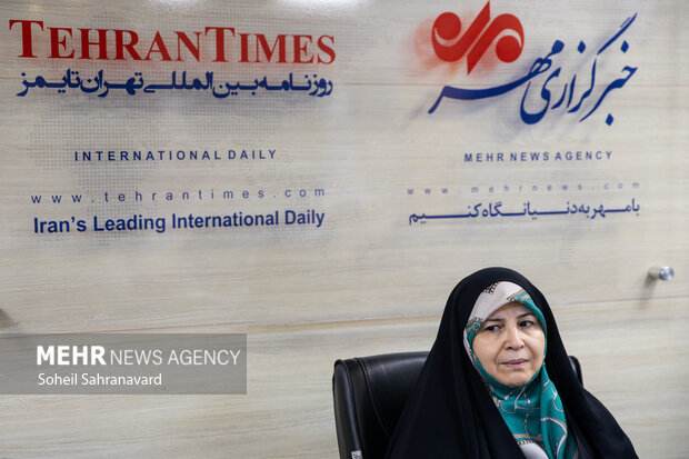آریا جوان