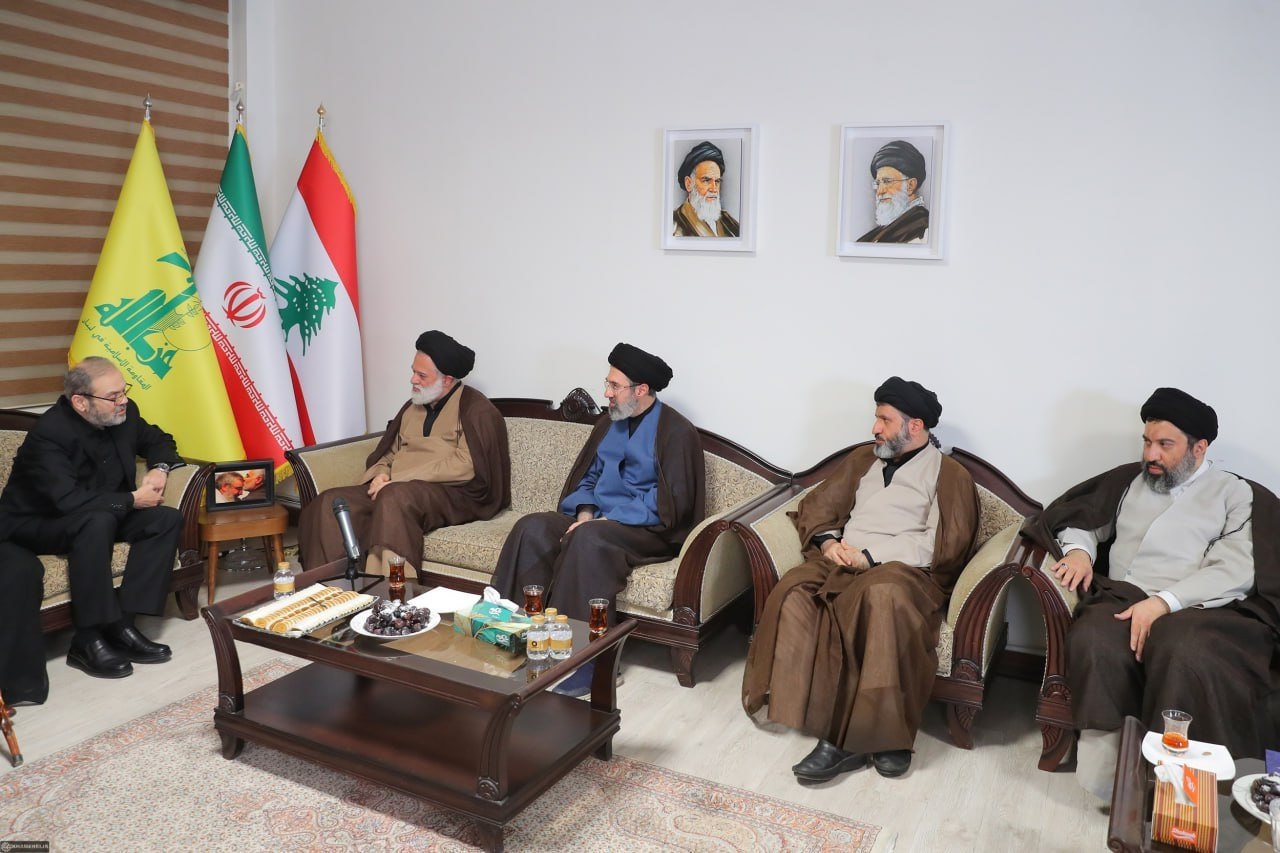 آریا جوان