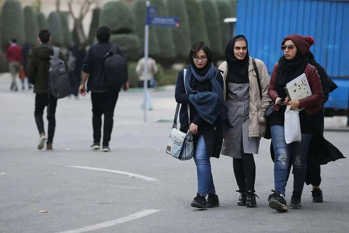 قبولی در دانشگاه به شرط توان مالی؛ دانشجویی که برای ماندن باید کار کند