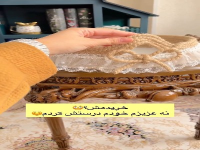 یک دکوری زیبا با سینی پلاستیکی