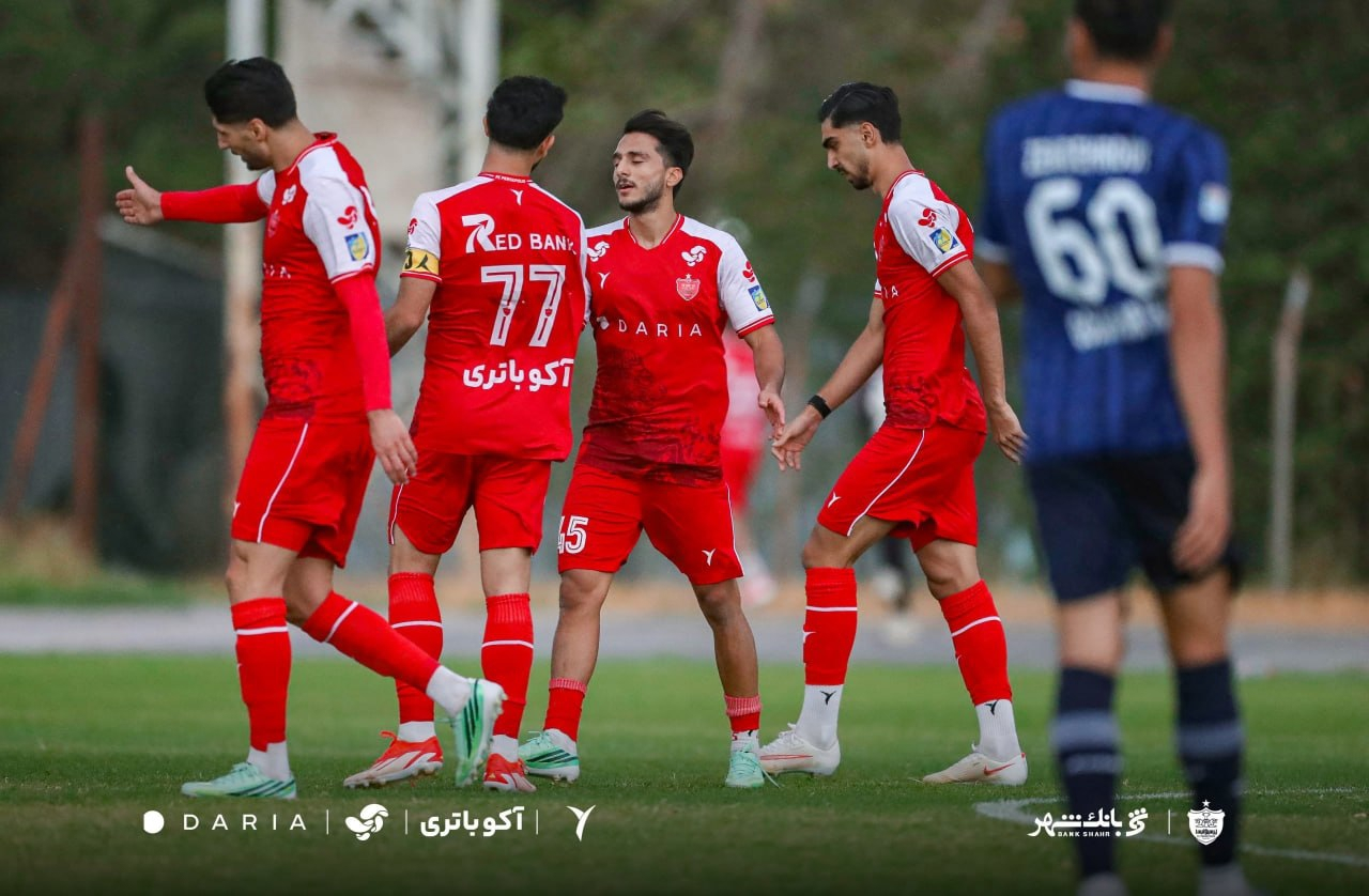 آریا جوان