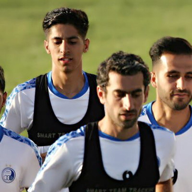 آریا جوان