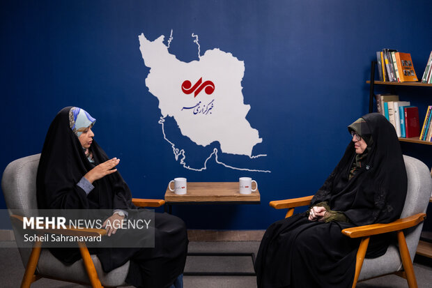 آریا جوان