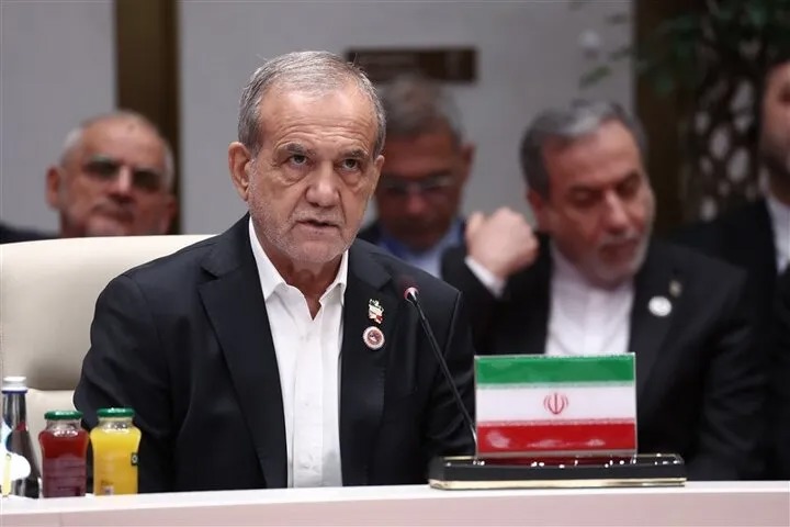 پزشکیان در نشست سران کشورهای مشترک‌المنافع: باید ظرفیت‌های خود را به یکدیگر متصل کنیم