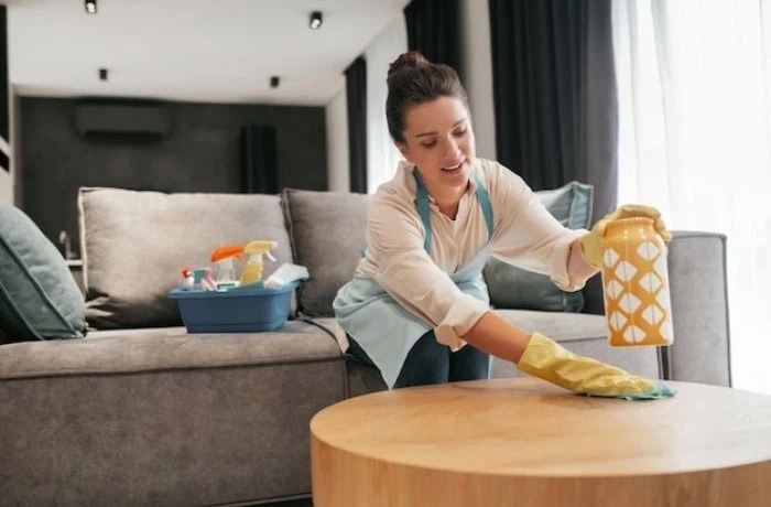 لکه‌های روی کابینت رو اینطوری از بین ببر