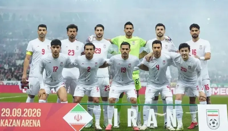 همایون شاهرخی: ۱۰ نفر باید از تیم ملی خداحافظی کنند!